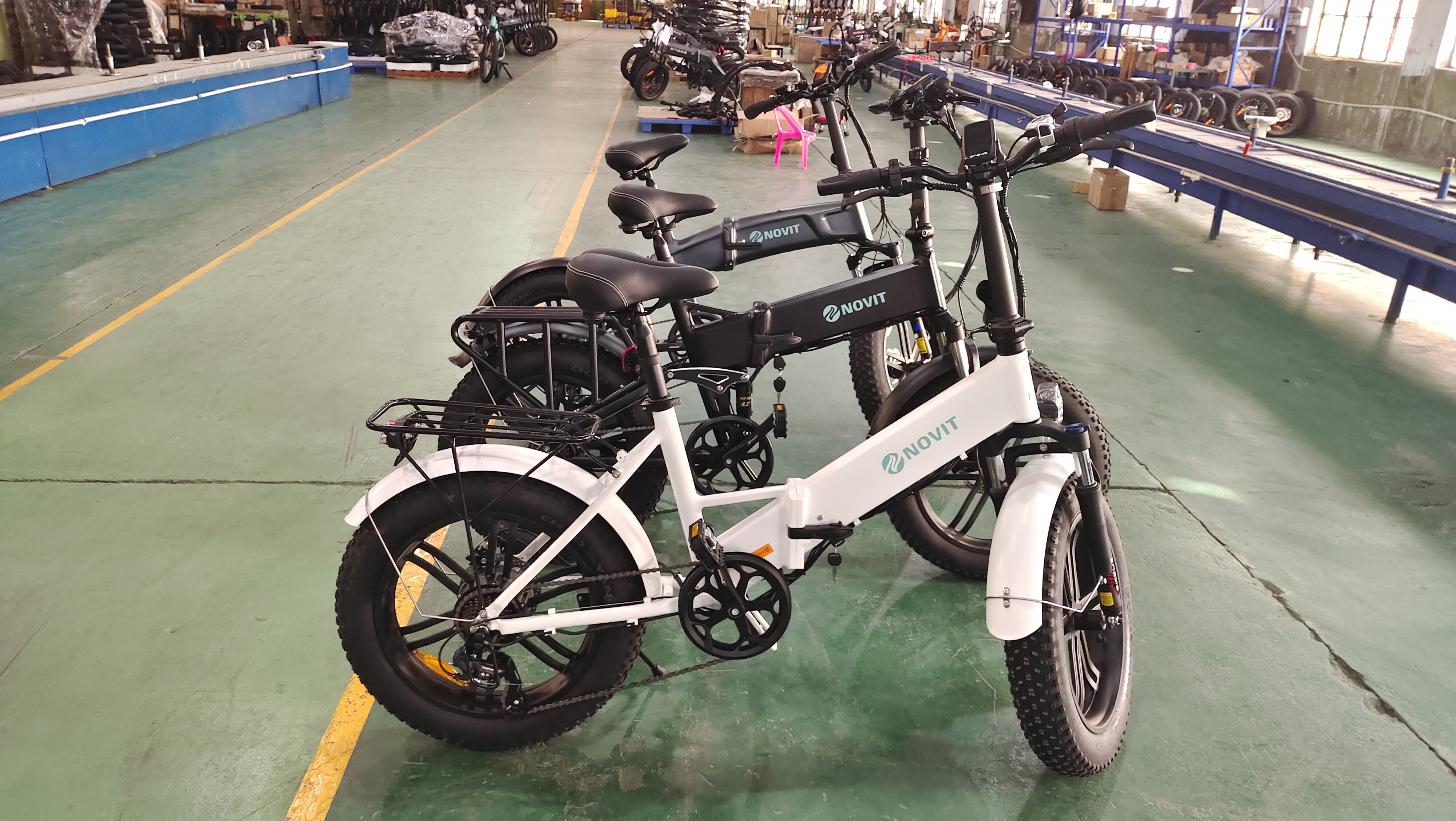上海贸易公司黄先生多次下单订购新款电动自行车